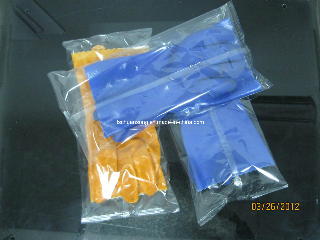 Surgical Gloves Automatic Packaging Machinery (DCTWB-350X)