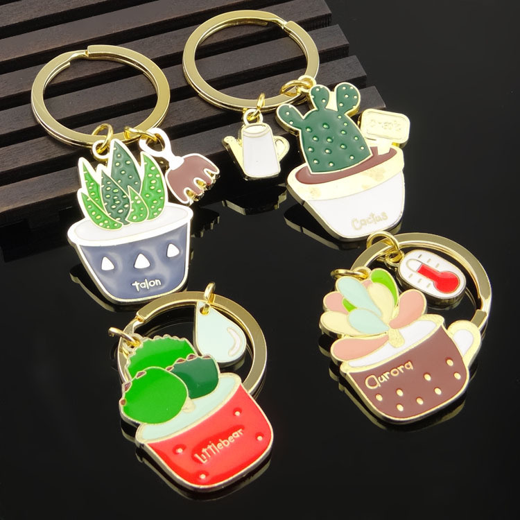 New Design Metal Plant Key Chain with Cactus Shape
