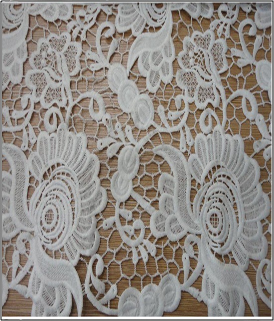 Floral Design Embroidery Lace for Garment Accessories (S8007)