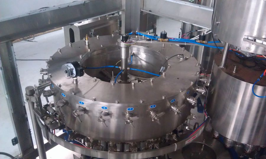 Beverage Filling Machine, Professional Beverage Machine (RFC-H)