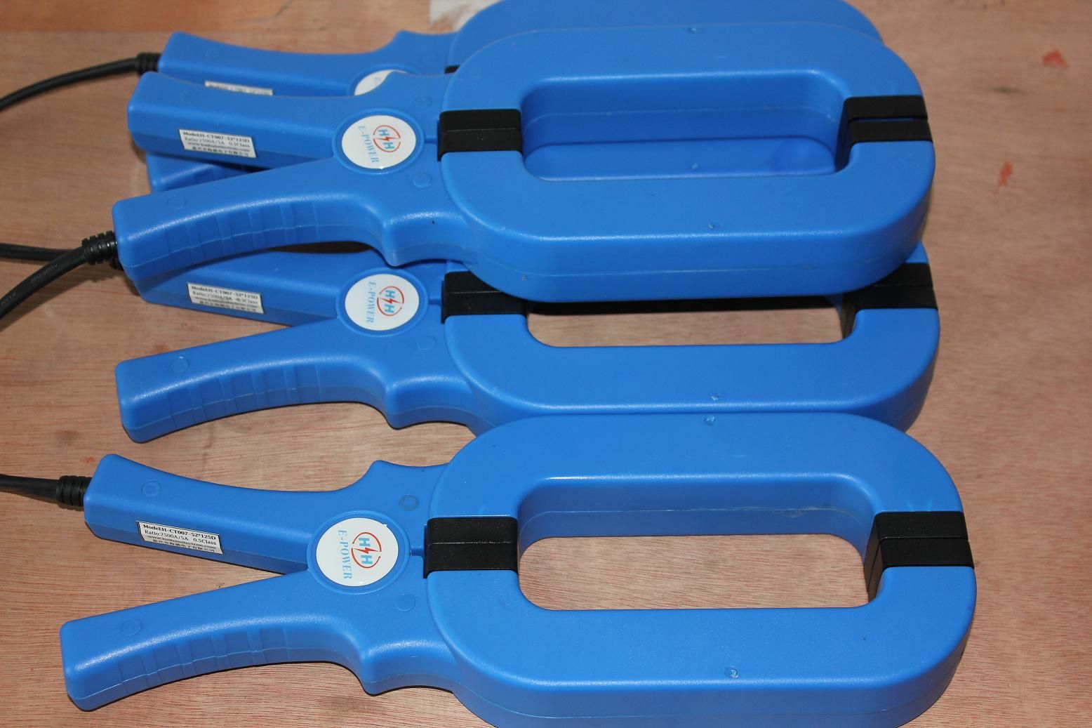Clamp on of Current Transformer 2500A/5A