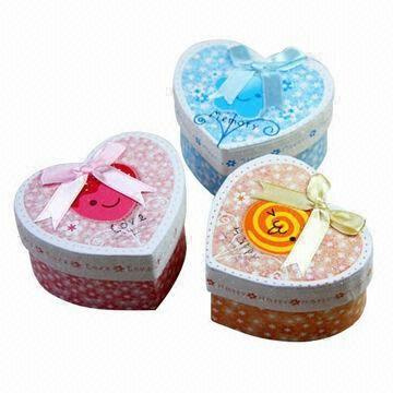 Gift Box, Available in Heart Shape, Customized Sizes Are Welcome (CTGB001)