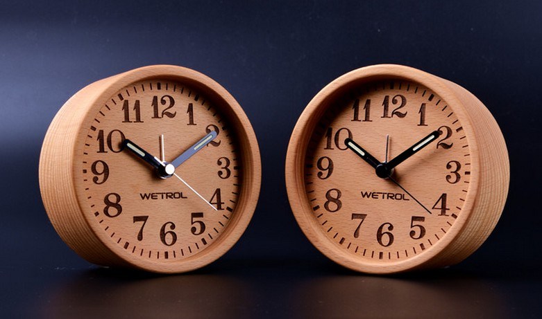 Wood Table Clock Factory Sales Directly
