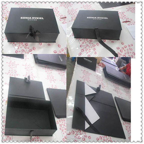 Foldable Paper Gift Box With Ribbon