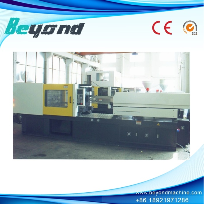 Plastic Products Injection Molding Machine