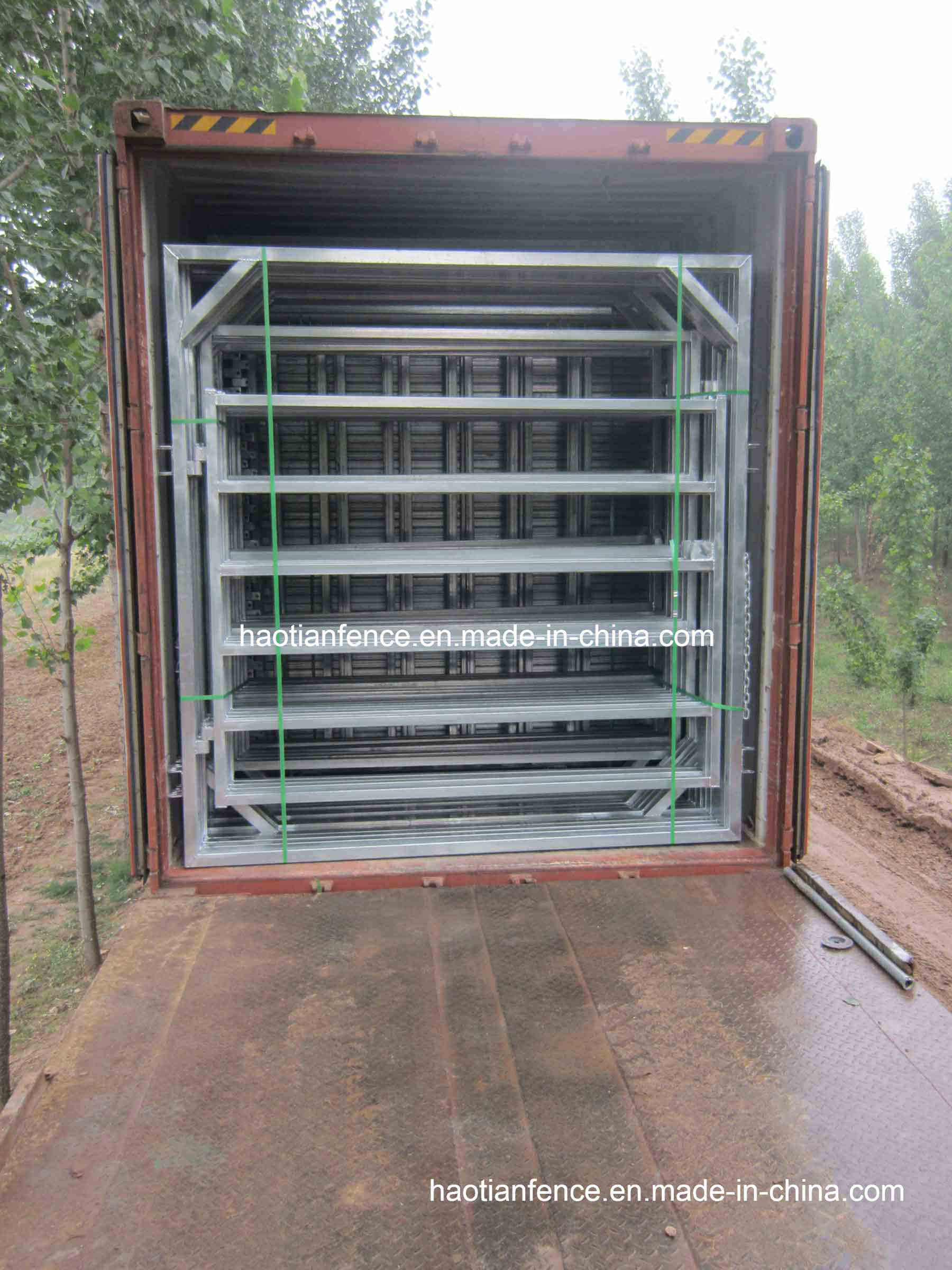 Hot-Dipped Galvanized Livestock Panels with Gate