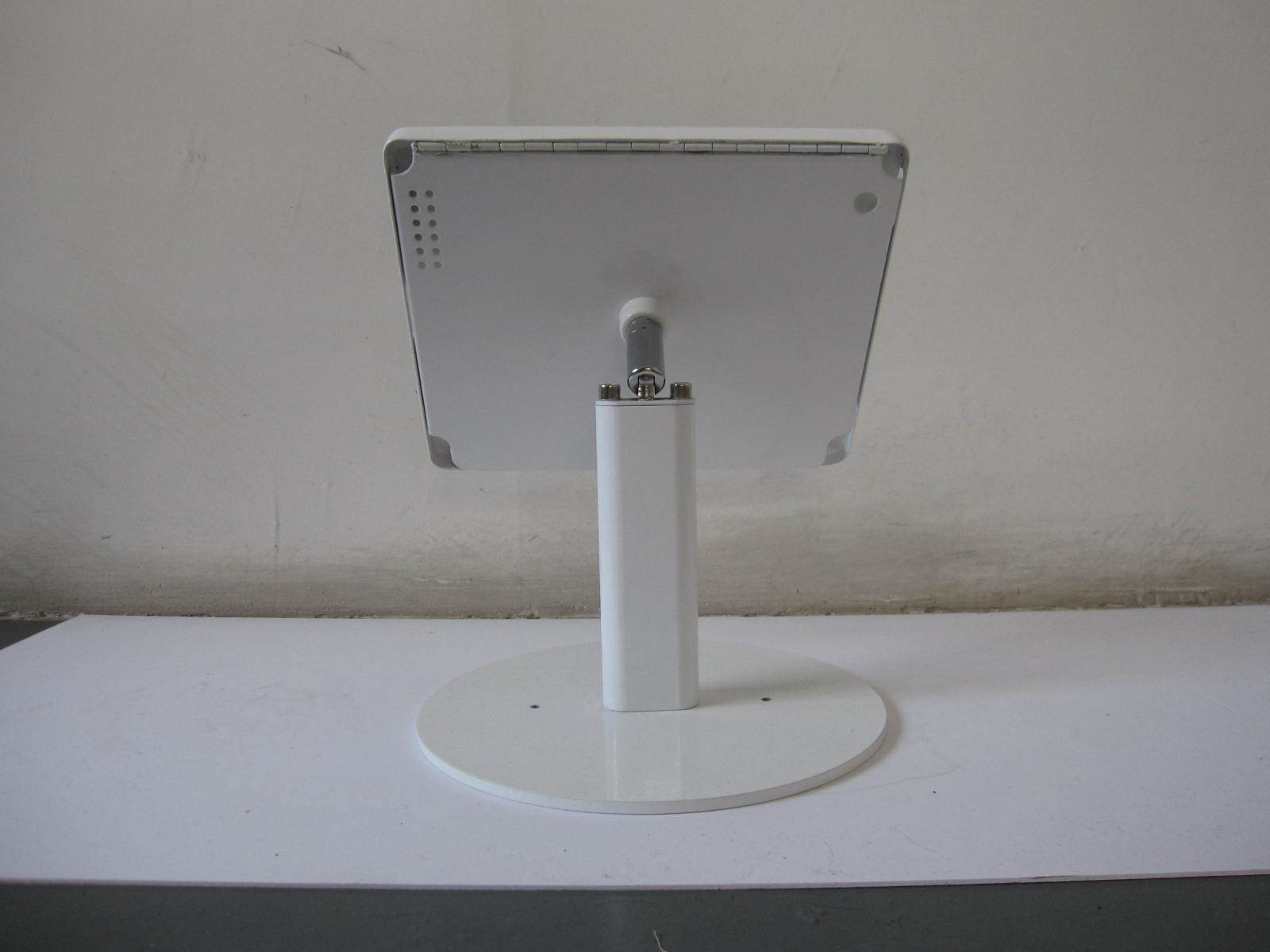 Lockable Top Selling High Quality Desktop Stand