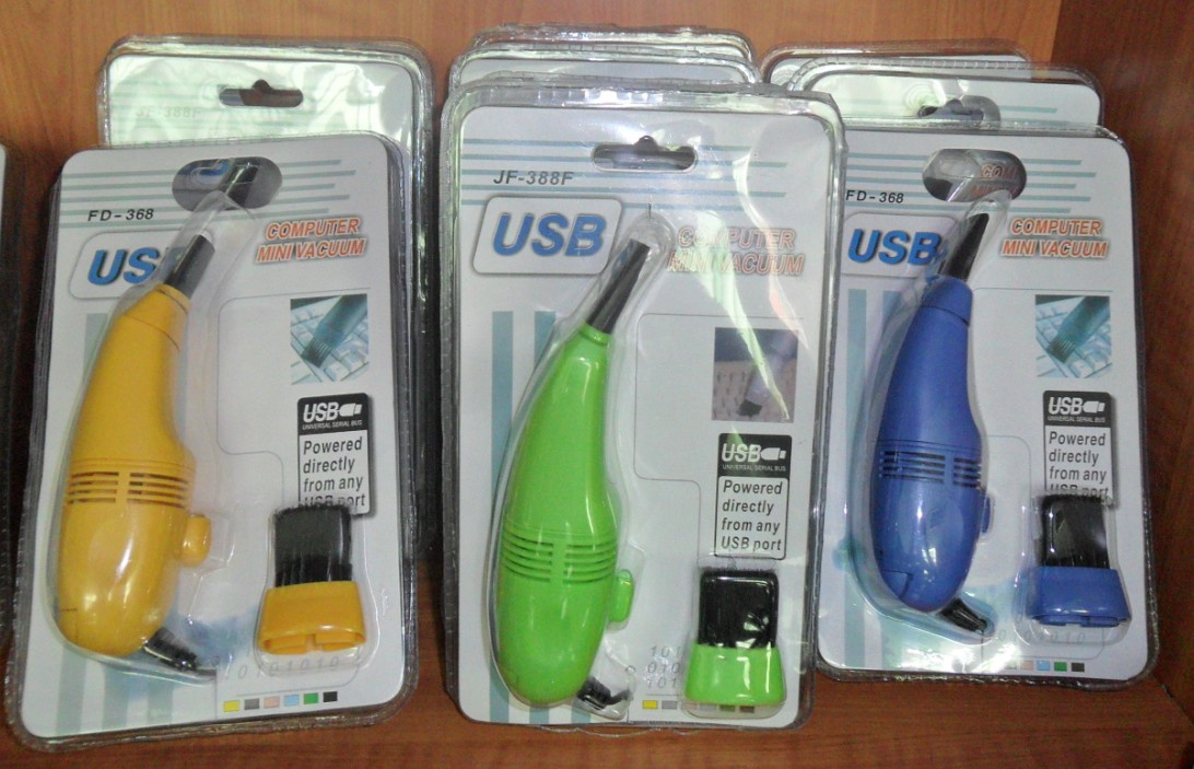 USB Mini Keyboard Vacuum Cleaner