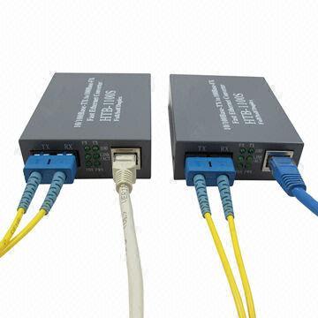10/100/1000Mbps Fiber Optic Transceiver with Sc Optic Interface and 2.5W Power