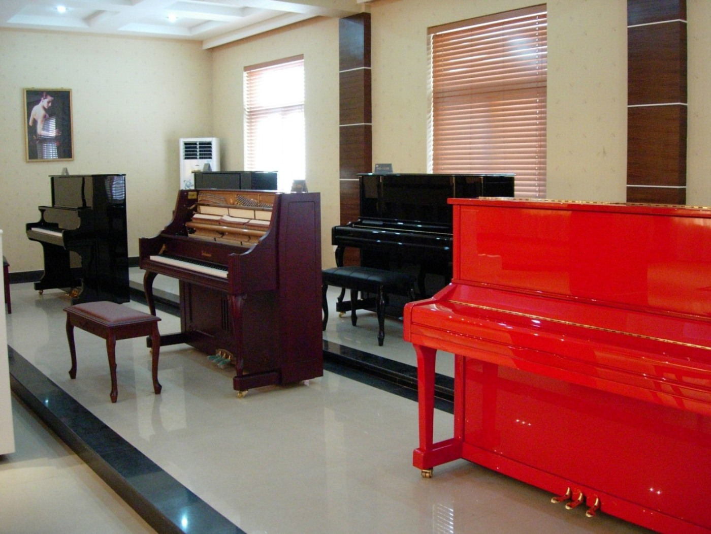 Directly Piano Supplier! ! Chloris Most Beautiful Upright Pianos for Sale