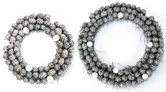 Christmas Wreath with Oinecone and Snow (11