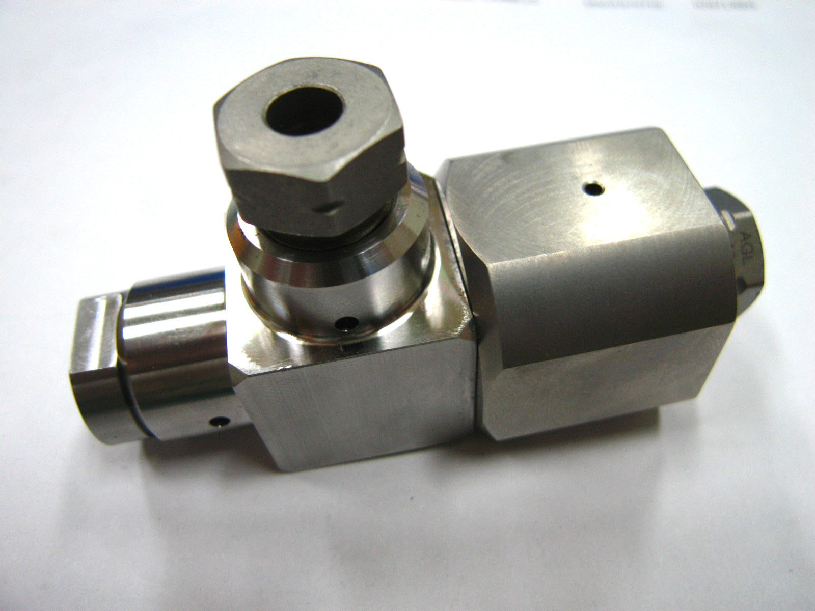 Machining CNC Stainless Steel Water Joint Ball Swivel Assy for Pipe