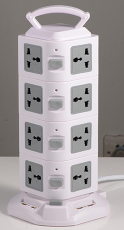 2500W 2.1A Vertical Electrical Switch Socket with CE Certificate (TD4U4)