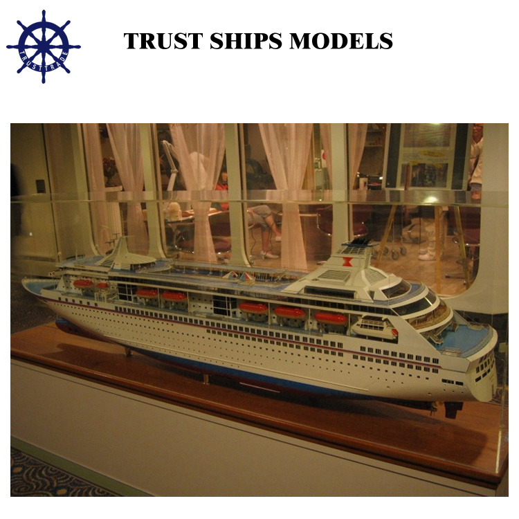 Small Cruise Ship Model