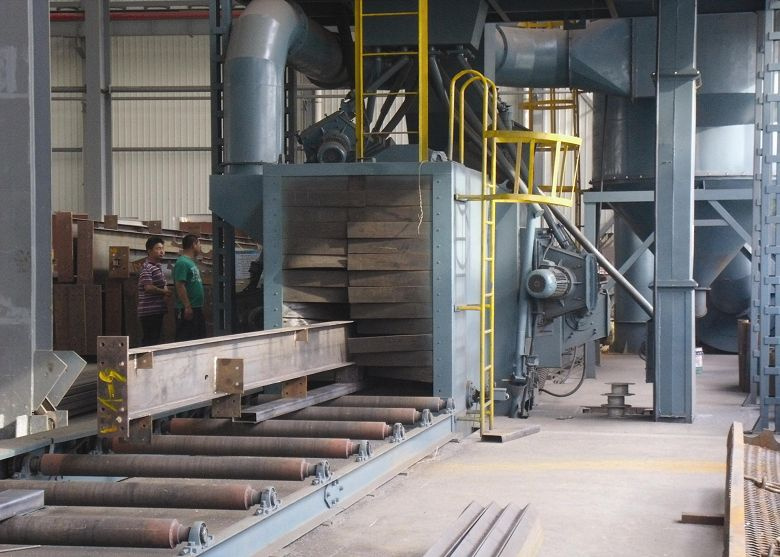 Shot Blast Cleaning Machine Conveyor Belt Shot Blasting Machine (Q69)