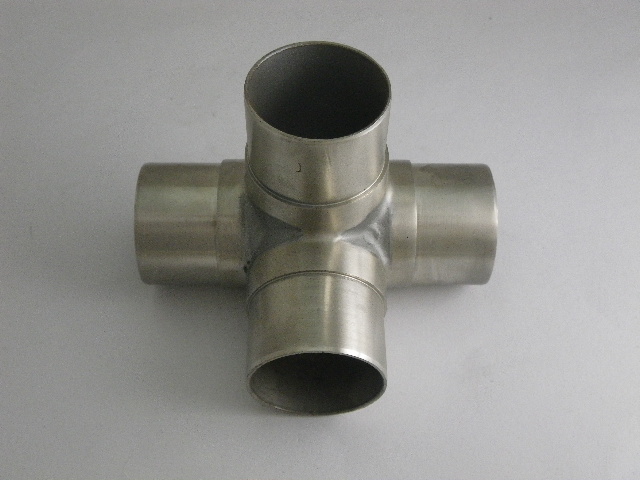 Stainless Steel Rail Fitting-Flush Tee + 1 Outlet 90 Degree