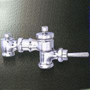 Toilet Flushing Valve with Single Lever