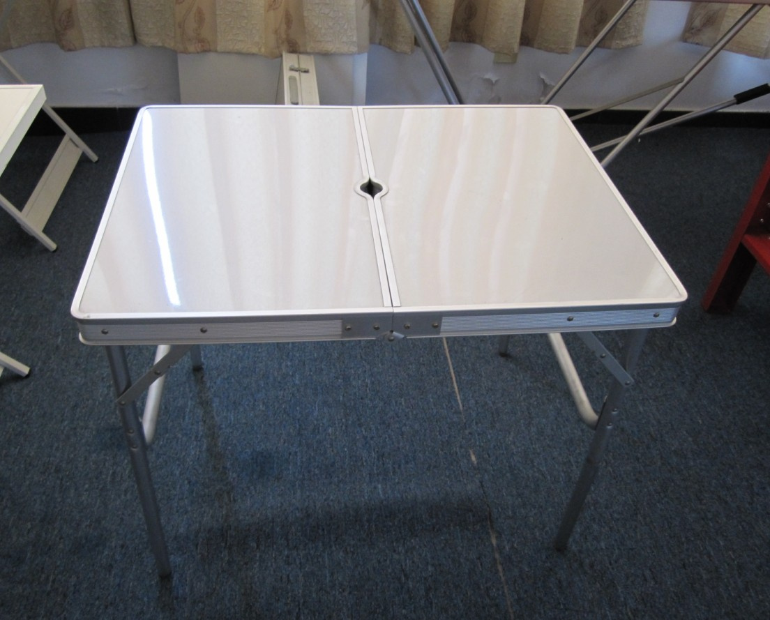 Folding Table