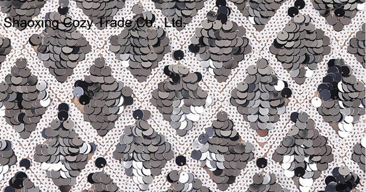 Black and White Sequins Mesh Embroidery Fabric for Dressing