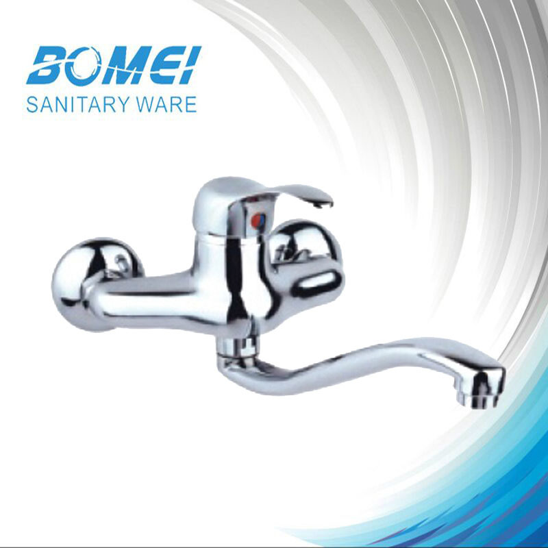Brass Body Single Handle Plating Wall Kitchen Faucet (BM50302)