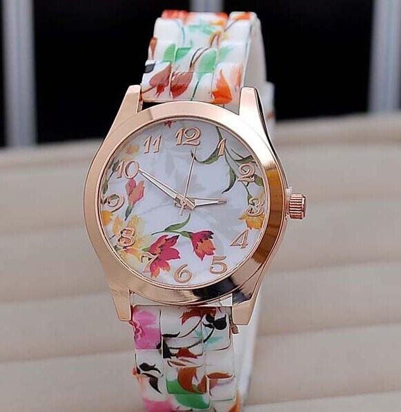 Fashion Quartz Wrist Watch (XM703506)