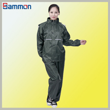 Customized Polyester Split Raincoat (SR007)
