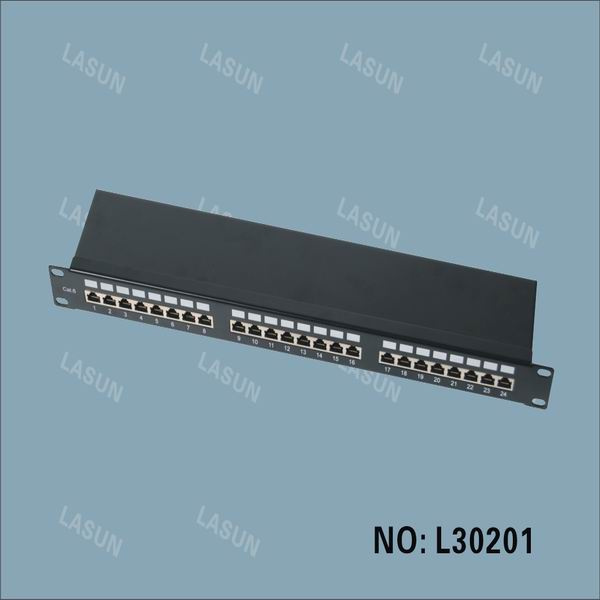 Cat5e Patch Panel (L30201)