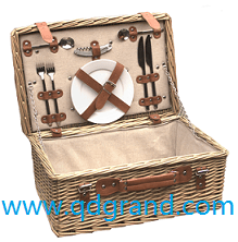 Quality Wicker Picnic Basket