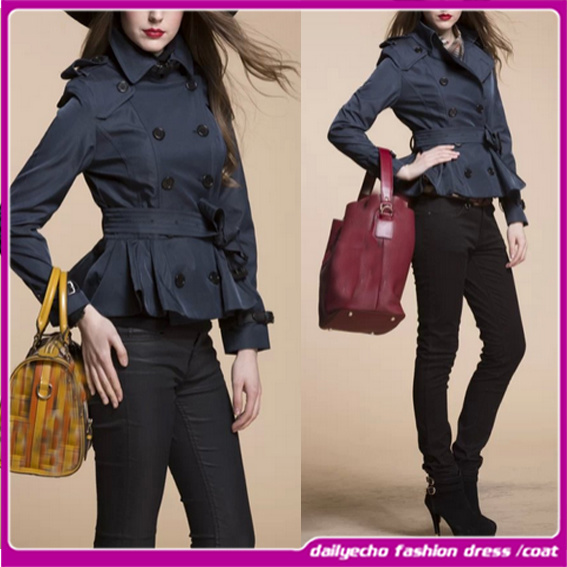 2015 New Arrived Famous Brand Women Double-Breasted Short Coat with The Latest Design (D001022)