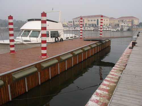 Composite Floating Marinas