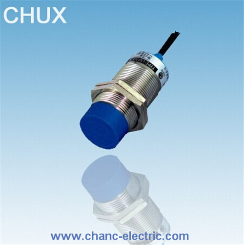 M30 Capacitance Type Proximity Sensors (CM30-10-DNA)