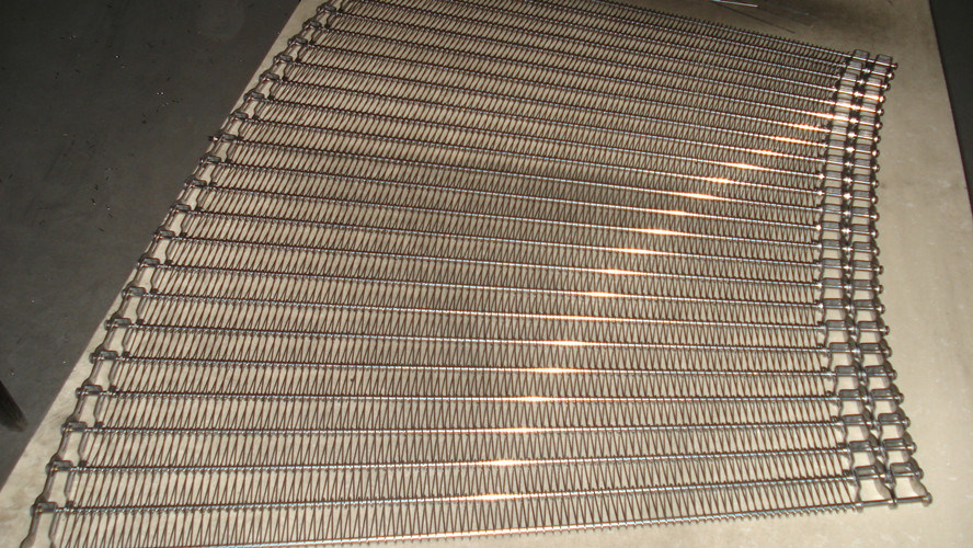 Curve Wire Mesh Conveyor Belt (Left)