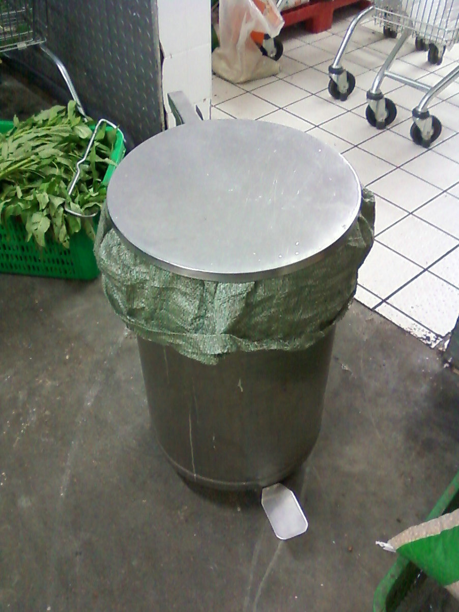 Stainless Steel Garbage Bin with Step Open