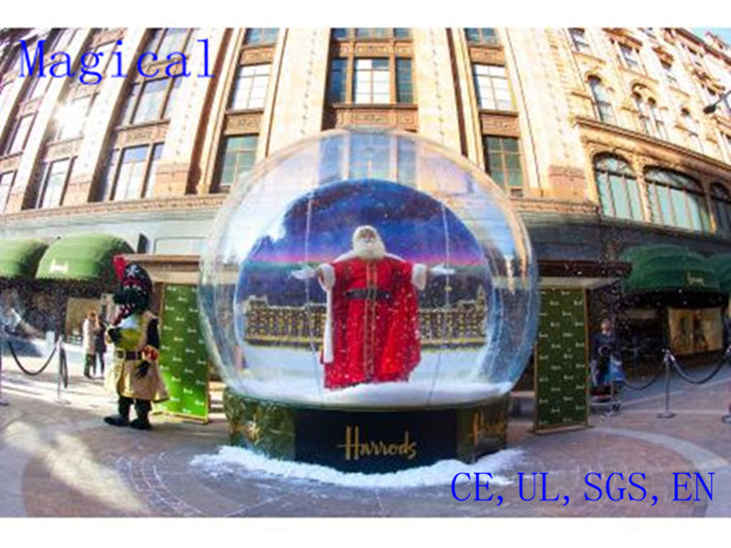 Christmas Inflatable Snow Globe for Holiday Decoration