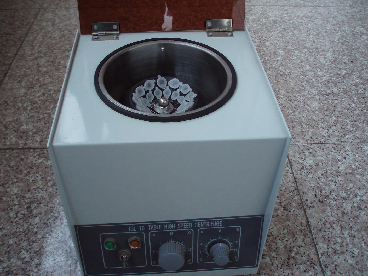 Bench Top High-Speed Large-Capacity Laboratory Centrifuge (TGL-16)