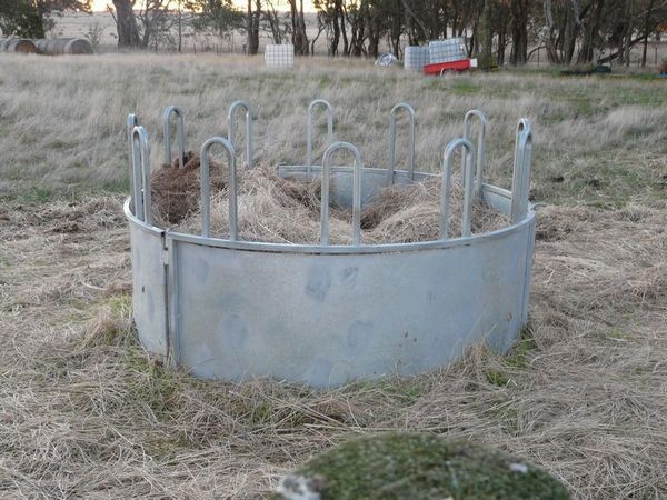 Cattle Hay Feeder