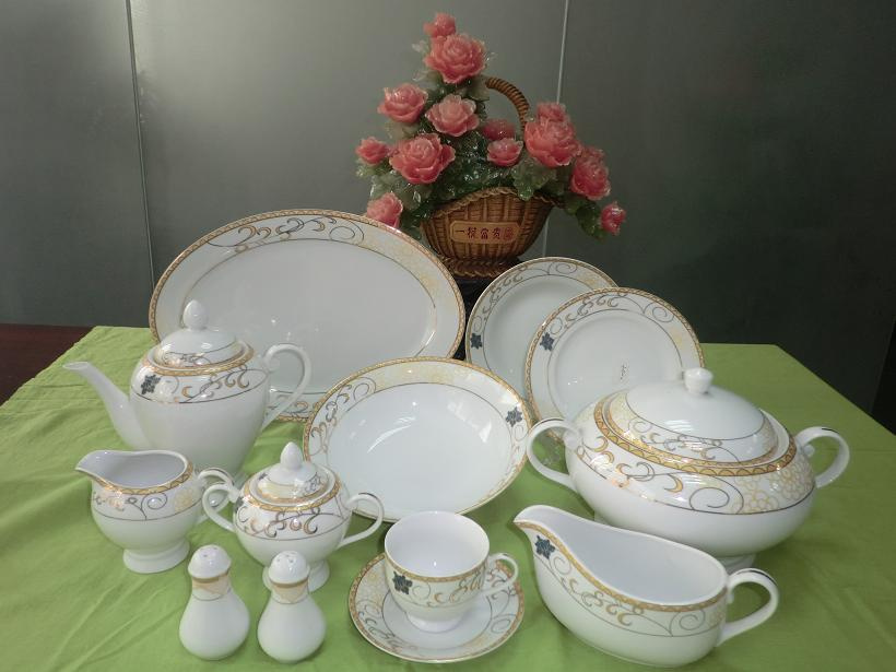 47PCS Dinner Set