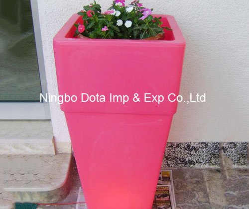 Indoor&Outdoor PE Waterproof Colorful LED Planters& Flowerpots