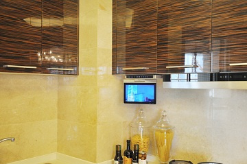 10.1'' Flip Down Android Kitchen TV