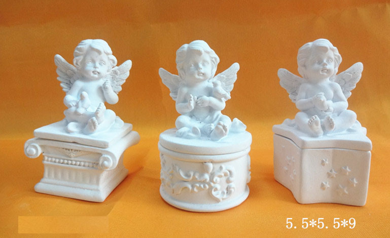 Home Decoration Polyresin/Resin White Angel Sculpture
