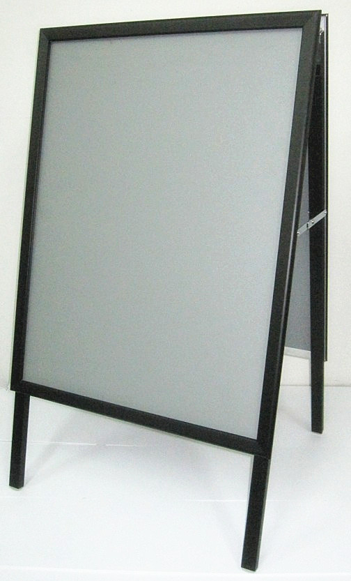 Wind Resistant Snap Open Poster Board