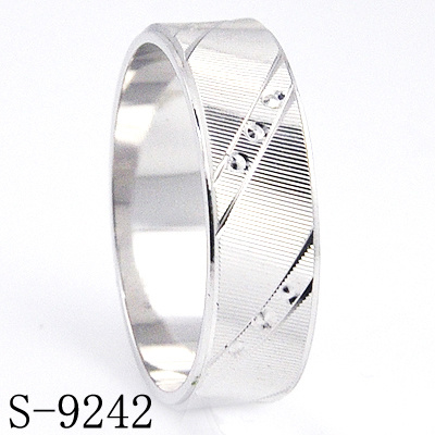 Sterling Silver Wedding/Engagement Jewellery Ring (S-9242)