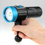 Hoozhu V13 Rechargeable Diving Torch with 2600lm and Waterproof 100m