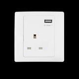 White UK USB Wall Socket