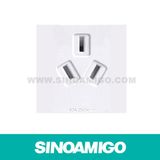 3 Pin 10A Outlet (F4)