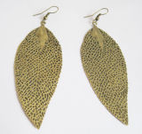 Fashion Jewelry Metal Leaf Drop Earrings with Nickel-Free Antique Gold Plating, Her-10376