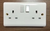 2015 New Design Double 13A Wall Socket with on/off Switch