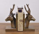 Polyresin/Resin Deer Bookends Sculpture Decoration