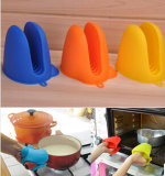 Microwave Oven Cheap Safe Silicone Heat Insulation Clip (BZ-PC002)