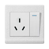 16AMP Switched 3-Pin Electrical Outlet